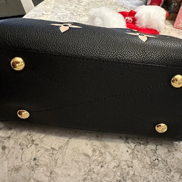 Louis Vuitton Monogram Giant Montaigne black and cream Beautiful handbag. - Picture 6 of 16